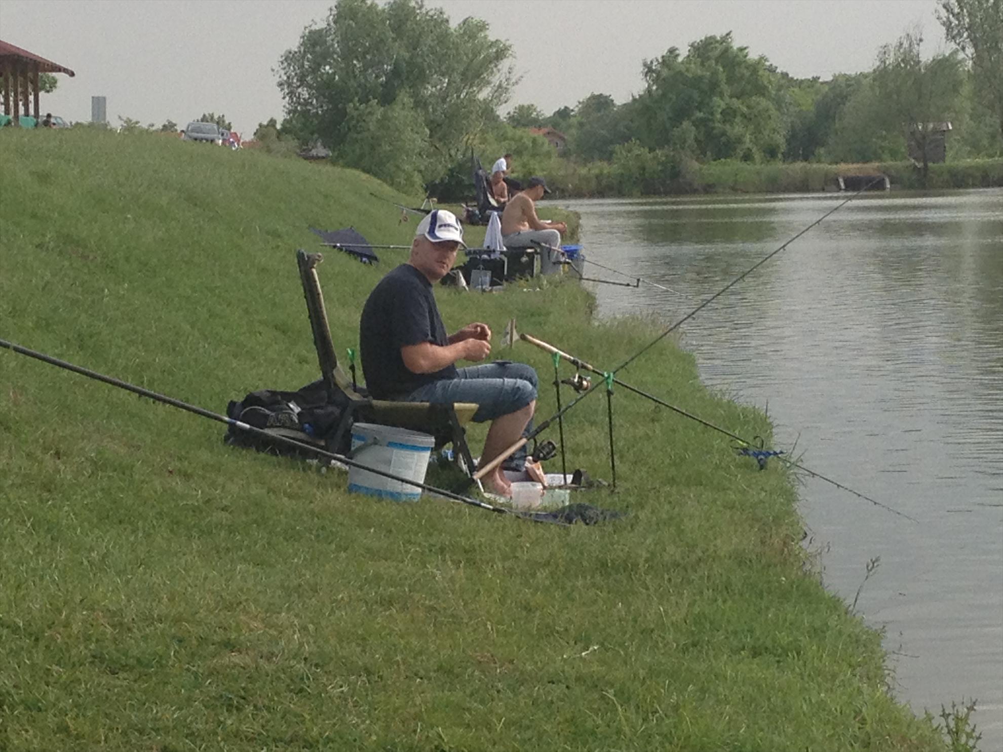 La balta Cornesti cu prieteni. - img0881.jpg